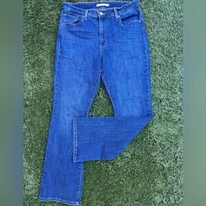 Levi’s Women's 725 High Rise Bootcut Classic Stretch Western Boho Denim Jeans 32